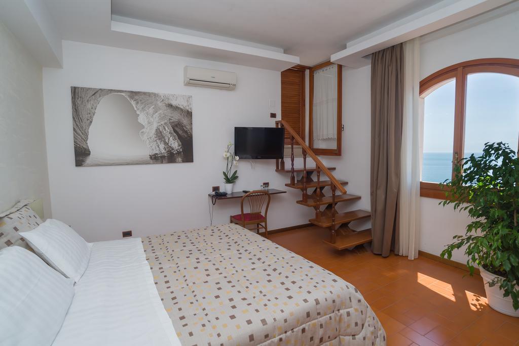 Villa Scapone Mattinata Ngoại thất bức ảnh